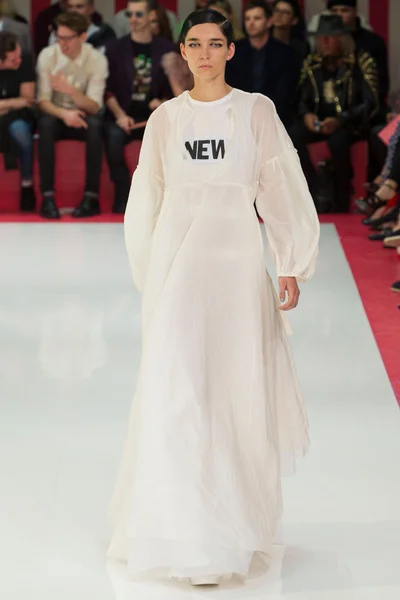 Look 9